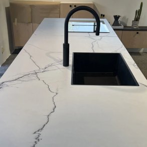 Vinduesplader Keramik Black Vein Mat 12 mm.