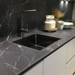 Vinduesplader Keramik Basic+ Nero Marquina Mat 12 mm.
