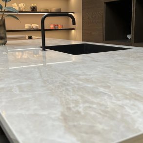 Vinduesplader Keramik Arga Xgloss Dekton 20 mm.