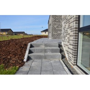 RC Betontrappetrin 60x40x15 cm. Koks